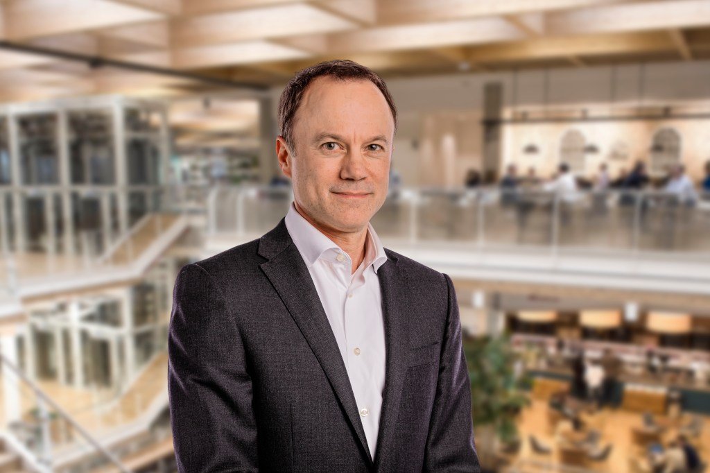 Ex-CBS News boss David Rhodes in talks to return after Paramount ...